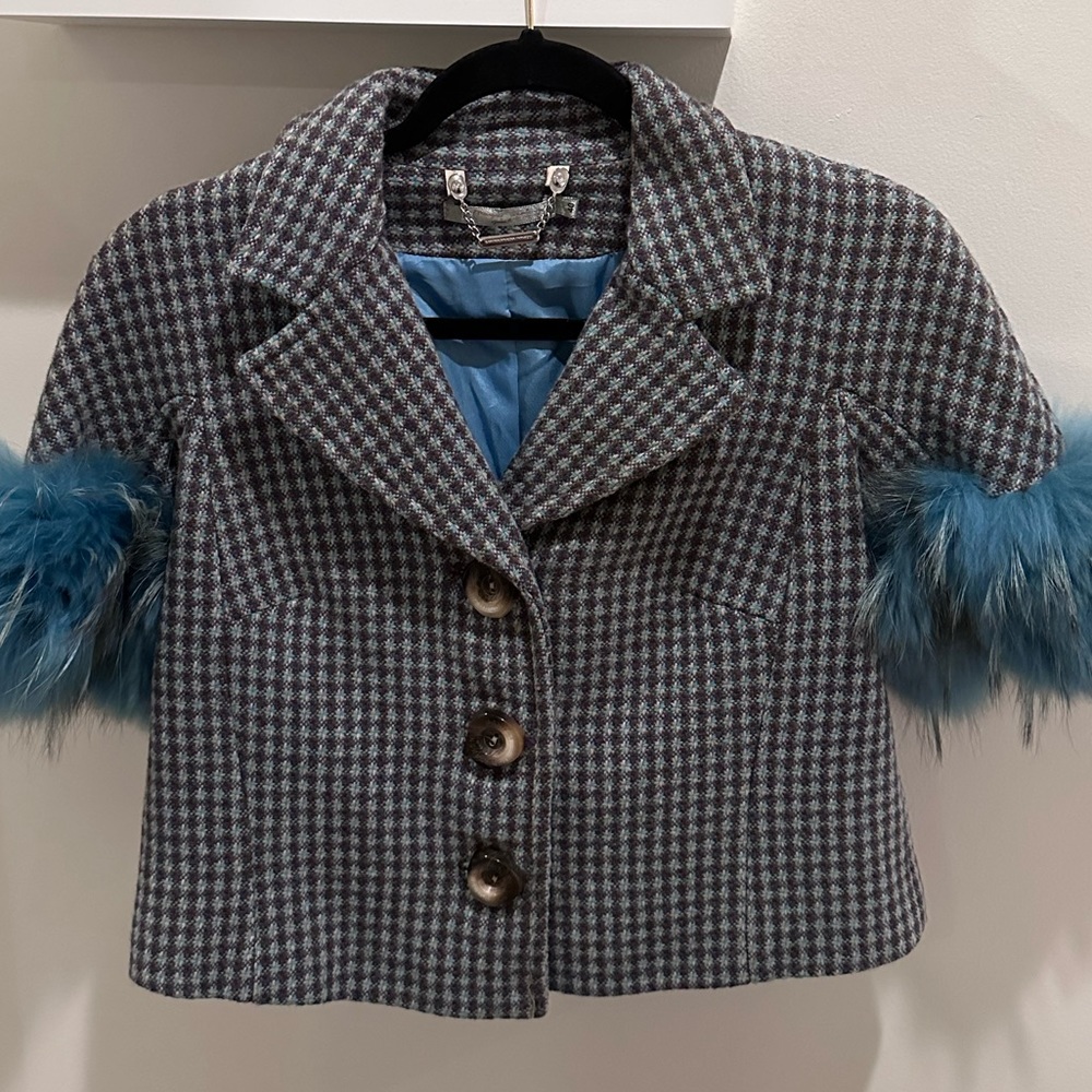 Cropped coat